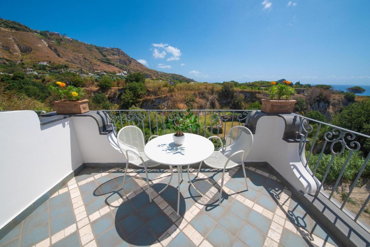 Sorgeto Garden Bed and Breakfast Forio di Ischia Eksteriør billede
