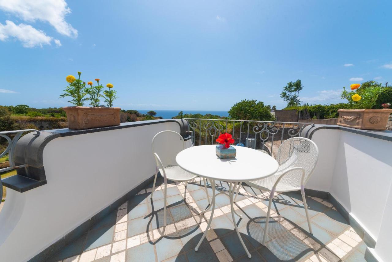 Sorgeto Garden Bed and Breakfast Forio di Ischia Eksteriør billede